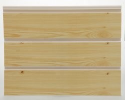 Скорее всего, это ПВХ-панели под вагонку. Из деревянной слишком тяжелая отделка выйдет.