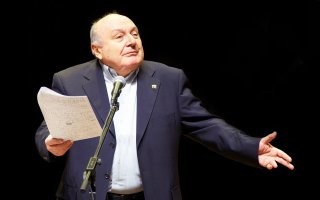 ... и спросить, сидя на башне и прихлёбывая из котелка - а почему, собственно?