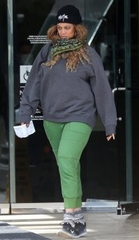 Тайра  стала просто толстой негритянкой. 15 кг лишних? Много больше...