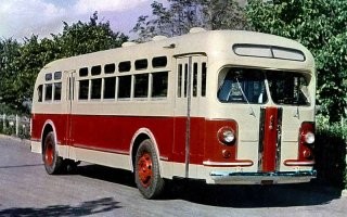 Почему советские автобусы красили в жёлтый цвет