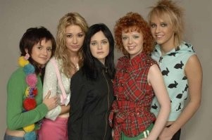 Сериал, как старое вино "Виноградный день", смешанное с портвейном "777". Блеват тянет ещё до дегустации.