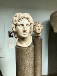 Был в этом музее в Лондоне. Награбили они знатно. А сколько из Индии и других регионов.... там огромные залы. Это самый грандиозный музей в мире.