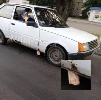 Видать ручник не работает...