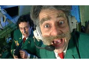 я раньше поверю, что эти двое были первыми космонавтами... двигатели проеь..., грунт проеь...