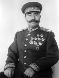 Вы такое вот этому человеку в лицо бы сказали?