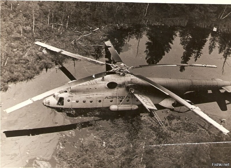 Почему вертолет Ми-6 уже 40 лет лежит в болоте