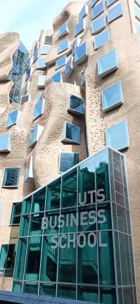 Вот что бывает когда здание строят финансисты, Сидней, Австралия