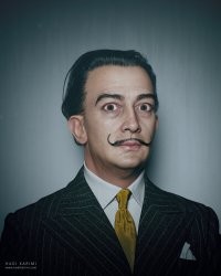 Возможно, когда-нибудь и мимику научатся воспроизводить. Потому что  фотореалистичной моделью уже никого не удивить