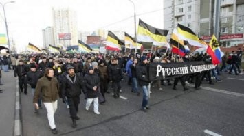 Ну и что ты мне тут понатыкал? Вот тебе тоже фоточки. Угадай, из какой страны.