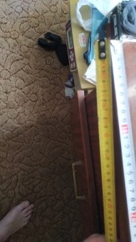 А никого не смущает, что средняя рулетка находится под углом к двум крайним? Начало (лево) выше, а справа гораздо ниже.