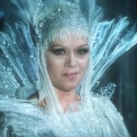 А где же Снежная Королева, даже две - Наталья Климова и Алиса Фрейндлих?