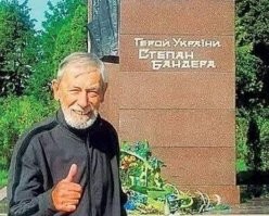 После РУСОФОБСКИХ высказываний этой МРАЗИ, больше не могу с ним фильмы смотреть...
Человек ГОВНО.... Кроме Мимино и своей читы-дриты НЕЧЕМ не запоминается....
А да..... Цирконевые браслеты ещё продавал....
