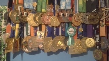 Вот. Хвастаюсь. Это за джиу джитсу. Борьба такая бразильская.