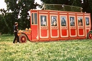 Не ищите здесь смысл. Здесь в основном маразм