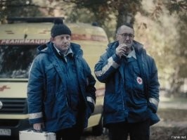 В Новороссийске мужчина неудачно прокатился на перилах и полетел с третьего этажа