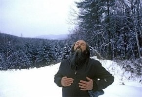 Максим Горький с метлой и другие писатели, какими вы их не видели