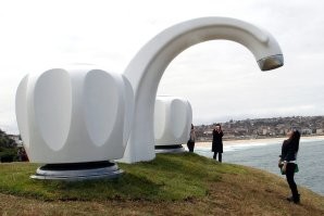 Почувствуй себя муравьём:15 завораживающих огромных объектов