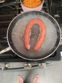 да хрен с ней, с колбасой..
с ногами то что случилось?