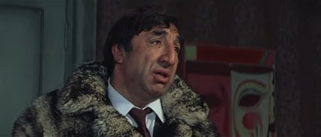 Он и в эпизодах был гениален
«Утром - яичница, днем - яичница, вечером - яичница.
А ночью - омлет.»(С.)
Одиноким предоставляется общежитие 1983