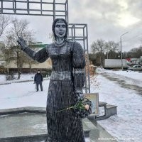 15 необычных статуй, которые могут застать  туриста врасплох