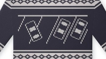 Свитер с оленем