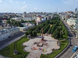 Как выглядит все остальное на Цветном Бульваре.
Слева виден купол "Цирк на Цветном бульваре".