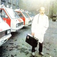 "... что не лекарь - то еврей
Штильман, Зусис и Полей
Розенбаум, Штоль и Коган с Гоффманом..." (С)
из ранних песен Александра Яковлевича Розенбаума