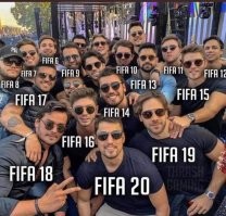 Electronic Arts плевать на игры и аудиторию: компания выпустила трейлер FIFA 23 с багами