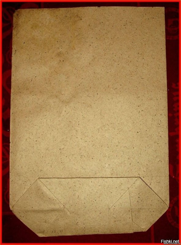 Это реальная крафт - бумага. Сколько жил, столько её и помню - без химотбеливателей.