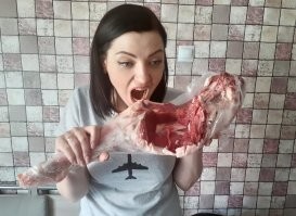 Саша ?:) по рту похоже что она :)