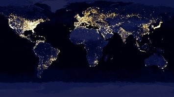 Вот очень примерная карта ночной иллюминации Земли. Да, это электрическое освещение городов, но в цвете))))