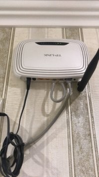 Поясните кто знает, точка доступа в таком случае что вайфай не раздает?