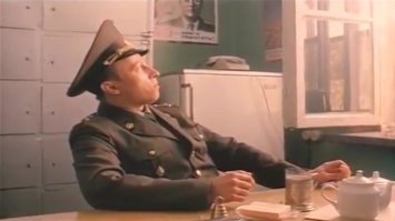 Понятно. Продолжайте вести наблюдения. 
Мы с Вами свяжемся. Свободны.