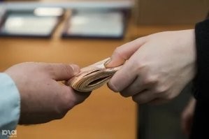 В Екатеринбурге ночной гонщик выбил страйк из зрителей