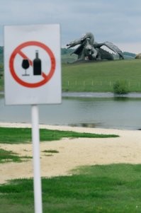 У нас в России тоже есть, на что посмотреть - вот, например, Кудыкина Гора, неподалеку от г. Елец