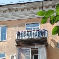 Кажется, мы стали забывать, как не должны выглядеть балконы