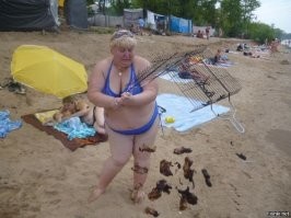 Приятное видео приготовления кебаба на природе