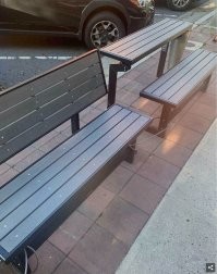 Надо такие во дворах поставить. Днем одни посидят, вечером другие....