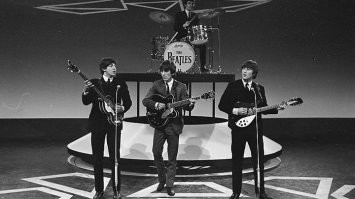 >>> Тут придется струны перетянуть конечно, но я не играю на гитаре

Да некоторым это и не мешало стать суперзвездой....