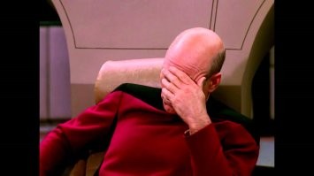 Госсподи, ты серьезно?? У кого учиться, у этого узбека, в пуштунке, который в кебаб кладет куриную кожу,обеспечивая этим вязкость фарша??? Не спасибо, ешь сам.
PS -на таких шампурах как у него даже манная каша не свалится.