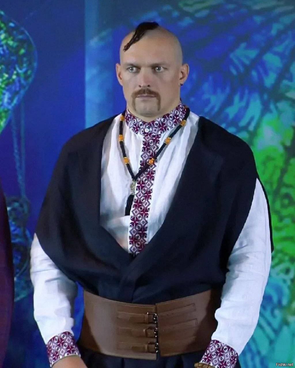 Усе 2022. Усик победил джошуа. Усе 2022. Усик боксер с чубом. Усик с чубом.