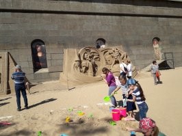 А чем хуже эти?Питер,Петропавловская крепость,2018 год.