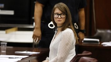 Глянул мельком на фото и аж акуел - неужели Сахипзаадовну причислили-таки