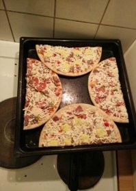 с пиццей проще