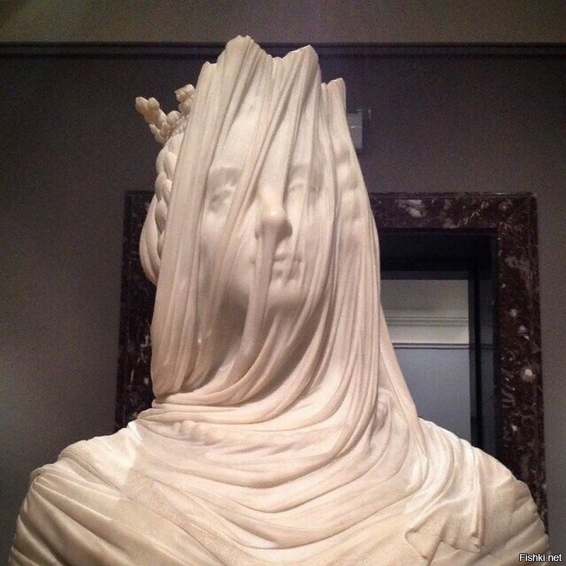 А "мраморная вуаль"? Итальянские скульпторы тогда не жалели времени и таланта на удивительные детали. Хотя, конечно, понять как они это делали не просто.