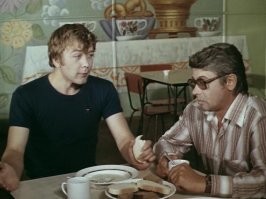 один из любимых фильмов... светлая память замечательному актеру...