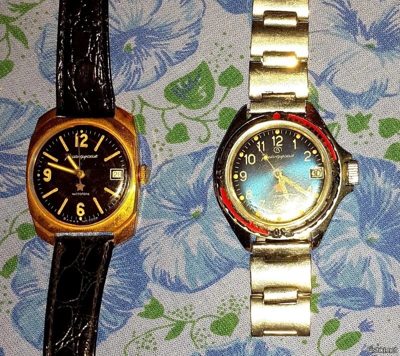 Слева - это "Командирские" часы от моего деда, майора запаса, выпуск 1970 года, ни разу не были в ремонте, ходят идеально. Справа - "Командирские" 90-х годов, тоже рабочие.