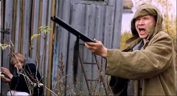 Вот вписался бы Сухоруков, например, в роль Сейфуллина, однозначно, но... у зрителя реально сложилось бы мнение, что "ой, Брат-3!" Типа, один брат "поднялся", другой опустился.