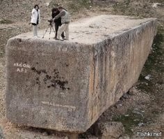 Как огромные блоки доставлялись на вершины пирамид