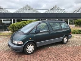 Toyota Previa  чем не угодила ? Единственное тогда гибридов не было )